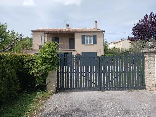 La Dindoulette A Partir De 3 Jours Et Plus Sans Piscine Pour 6 Personnes Personnes Villeneuve