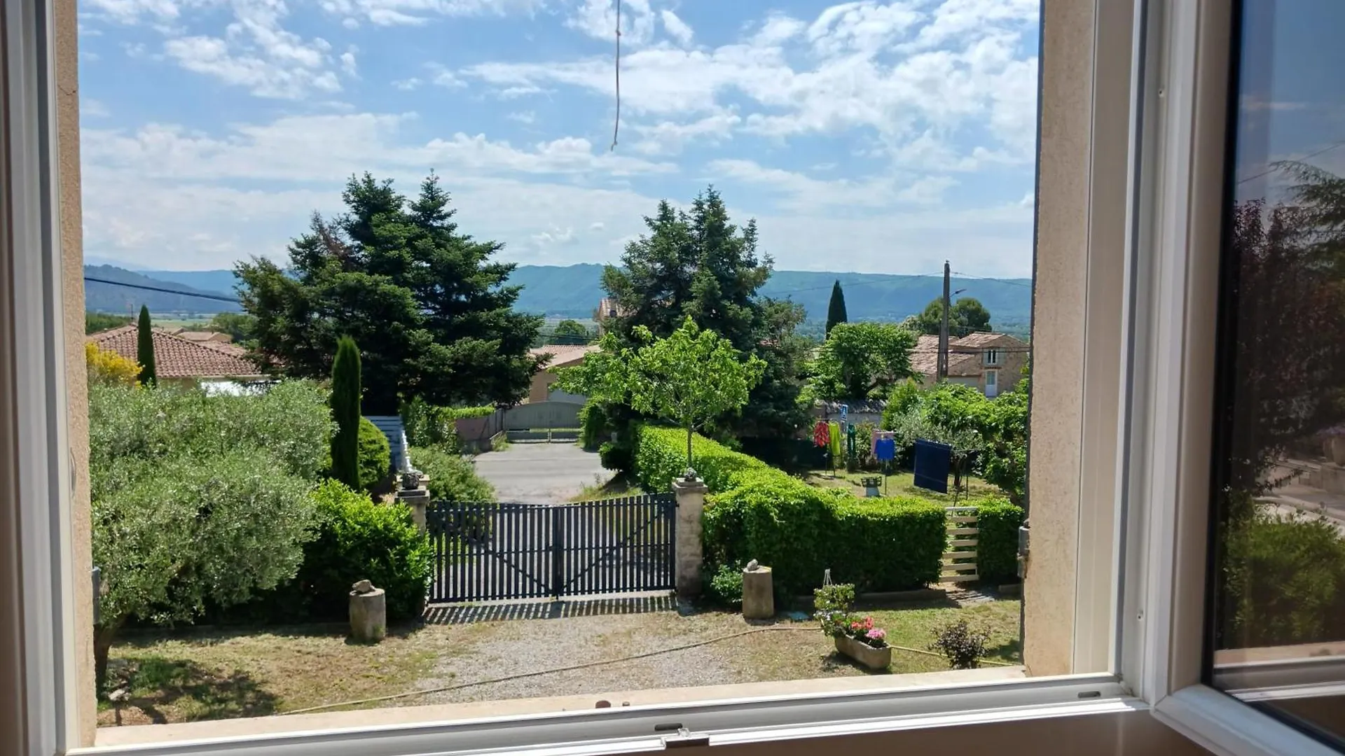 La Dindoulette A Partir De 3 Jours Et Plus Sans Piscine Pour 6 Personnes Personnes Villeneuve  0*, Villeneuve (Alpes-de-Haute-Provence)