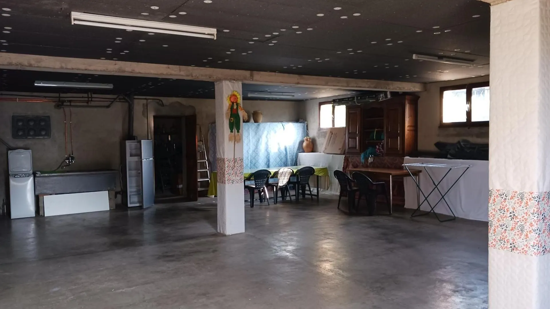 La Dindoulette A Partir De 3 Jours Et Plus Sans Piscine Pour 6 Personnes Personnes Villeneuve  Holiday home Villeneuve (Alpes-de-Haute-Provence)