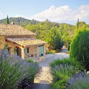  Bed & Breakfast Le Jas Des Cannebieres
